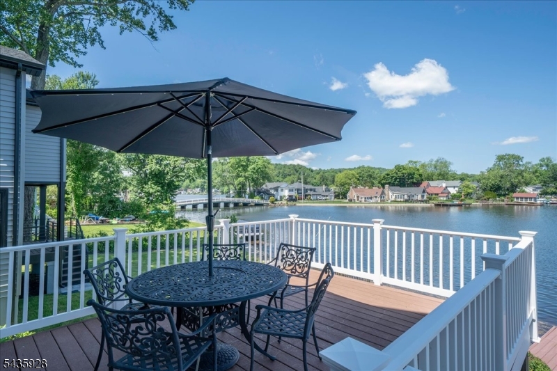 41 East Shore Road Denville, NJ 07834 - Photo 21 of 37