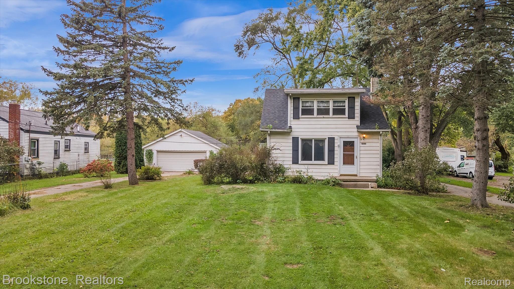 2820 Grant Road Rochester, MI 48309 - Photo 44 of 55 44-2820 Grant Drone-windowstill-realestate-photography-1.jpg
