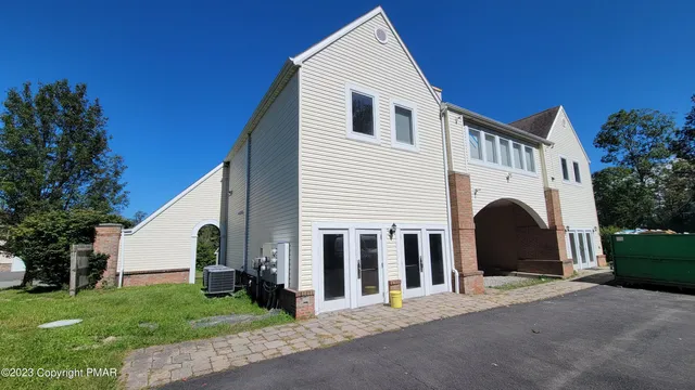 $1,490 | 115 Imperial Drive, Unit 201, East Stroudsburg, PA 18302