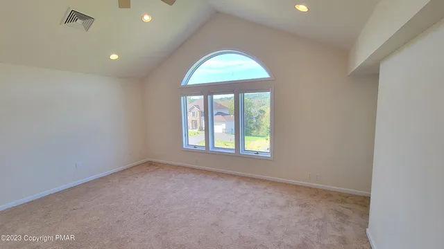 $1,560 | 115 Imperial Drive, Unit 201, East Stroudsburg, PA 18302