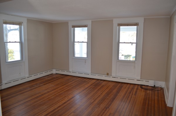 196 Springfield Street Chicopee, MA 01013 - Photo 3 of 21 Gallery Image 3
