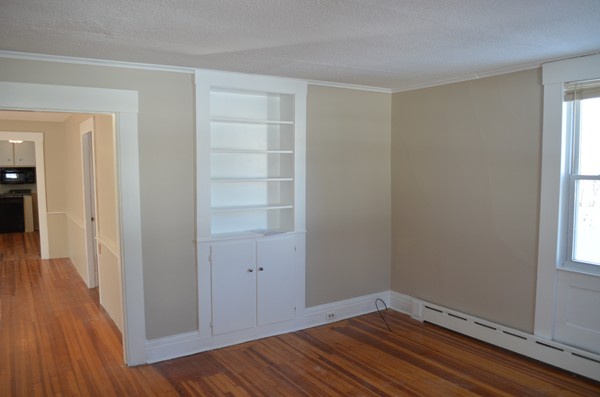 196 Springfield Street Chicopee, MA 01013 - Photo 4 of 21 Gallery Image 4