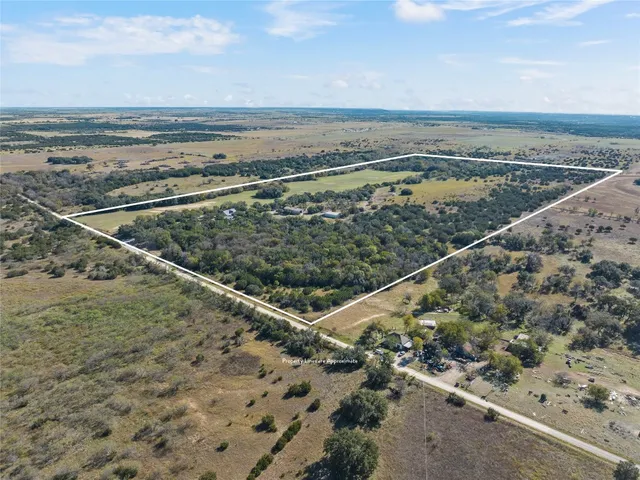 $2,466,000 | 1875 County Road 100, Purmela, TX 76566
