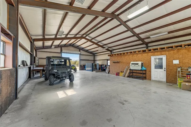 $2,466,000 | 1875 County Road 100, Purmela, TX 76566