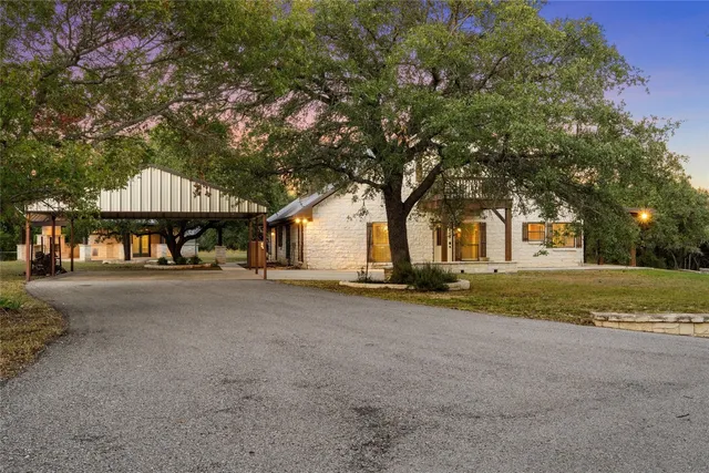 $2,466,000 | 1875 County Road 100, Purmela, TX 76566