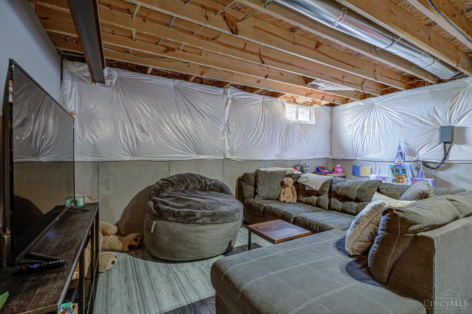7339 Hunters Ridge Lane Cincinnati, OH 45247 - Photo 20 of 44 Gallery Image 20