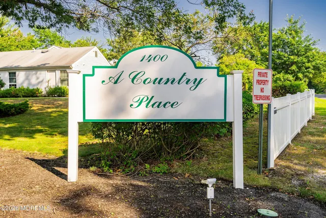 $420,000 | 22 D Carnation Drive, Lakewood, NJ 08701