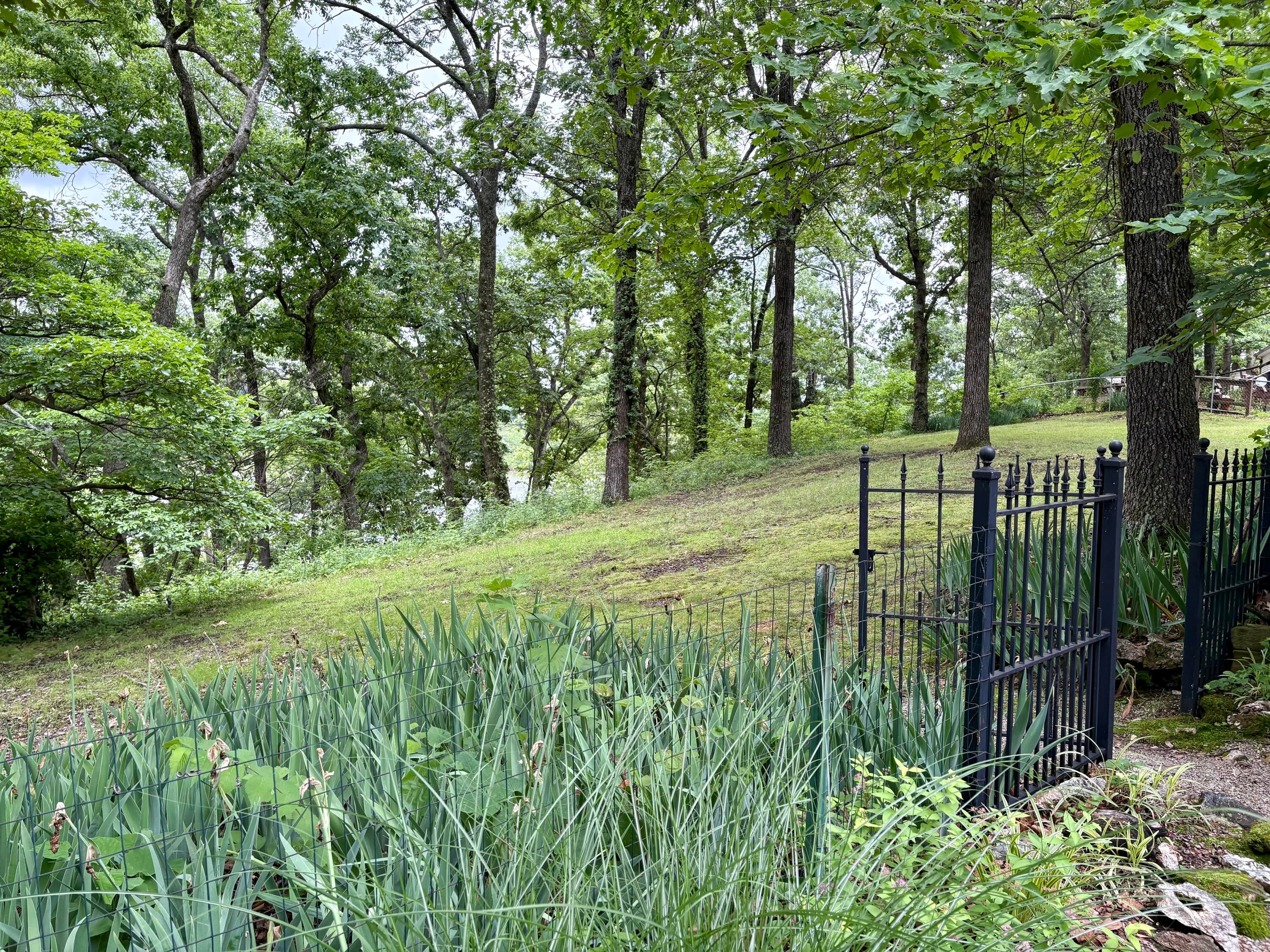 32180 South 627 Road Grove, OK 74344 - Photo 14 of 71 BEAUTIFUL YARD!