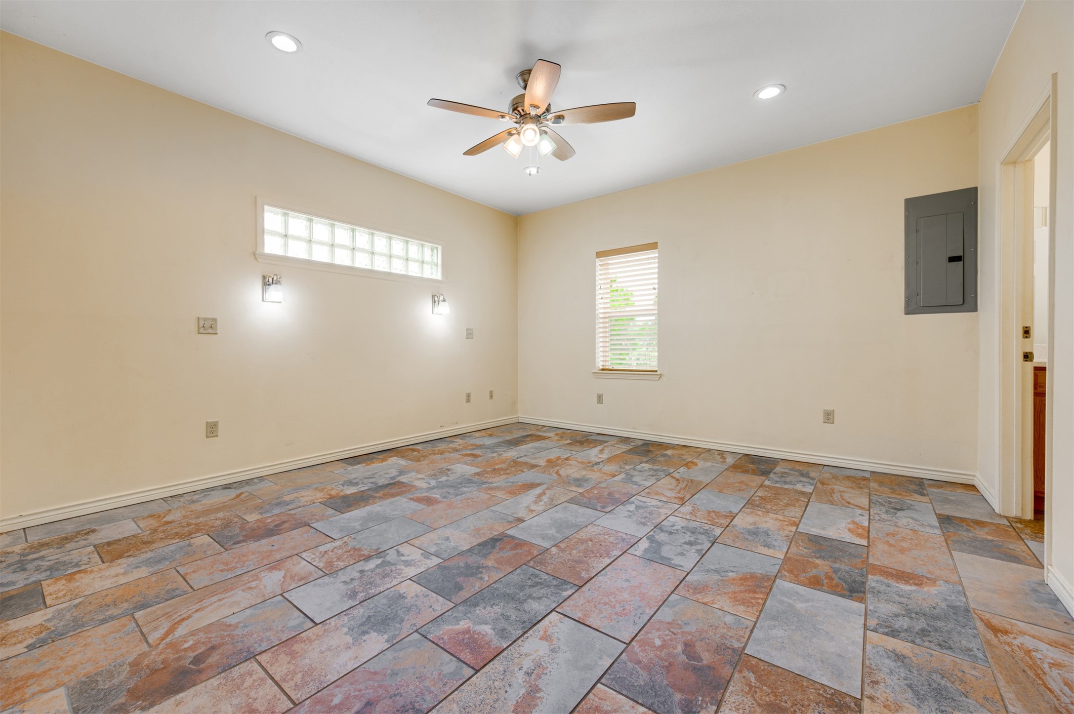 531 County Road 3501 Cuney, TX 75759 - Photo 26 of 45 a view of an empty room with a window