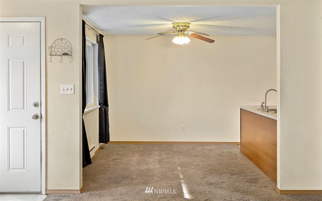 4822 Brasch Road Southeast Port Orchard, WA 98367 - Photo 8 of 22 Gallery Image 8