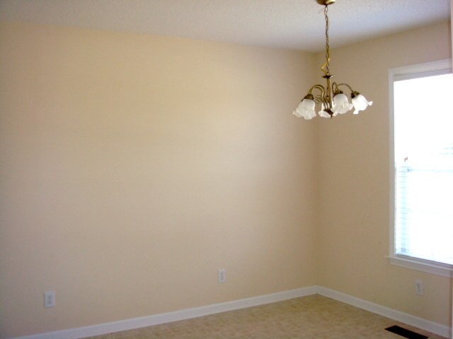 720 East Darby Road Taylors, SC 29687 - Photo 3 of 9 Gallery Image 3