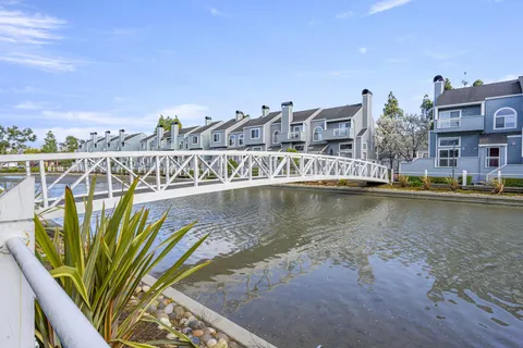 $1,158,000 | 873 Boardwalk Place, Redwood Shores, CA 94065