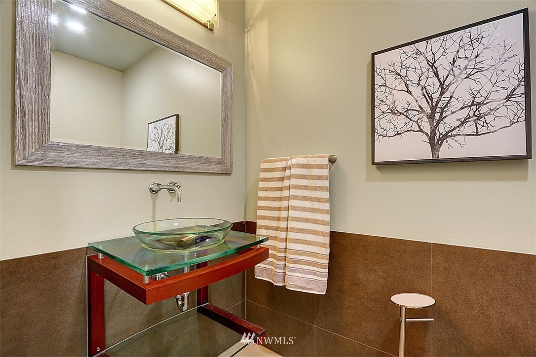 16912 Talbot Road Edmonds, WA 98026 - Photo 24 of 40 a room with chairs and table