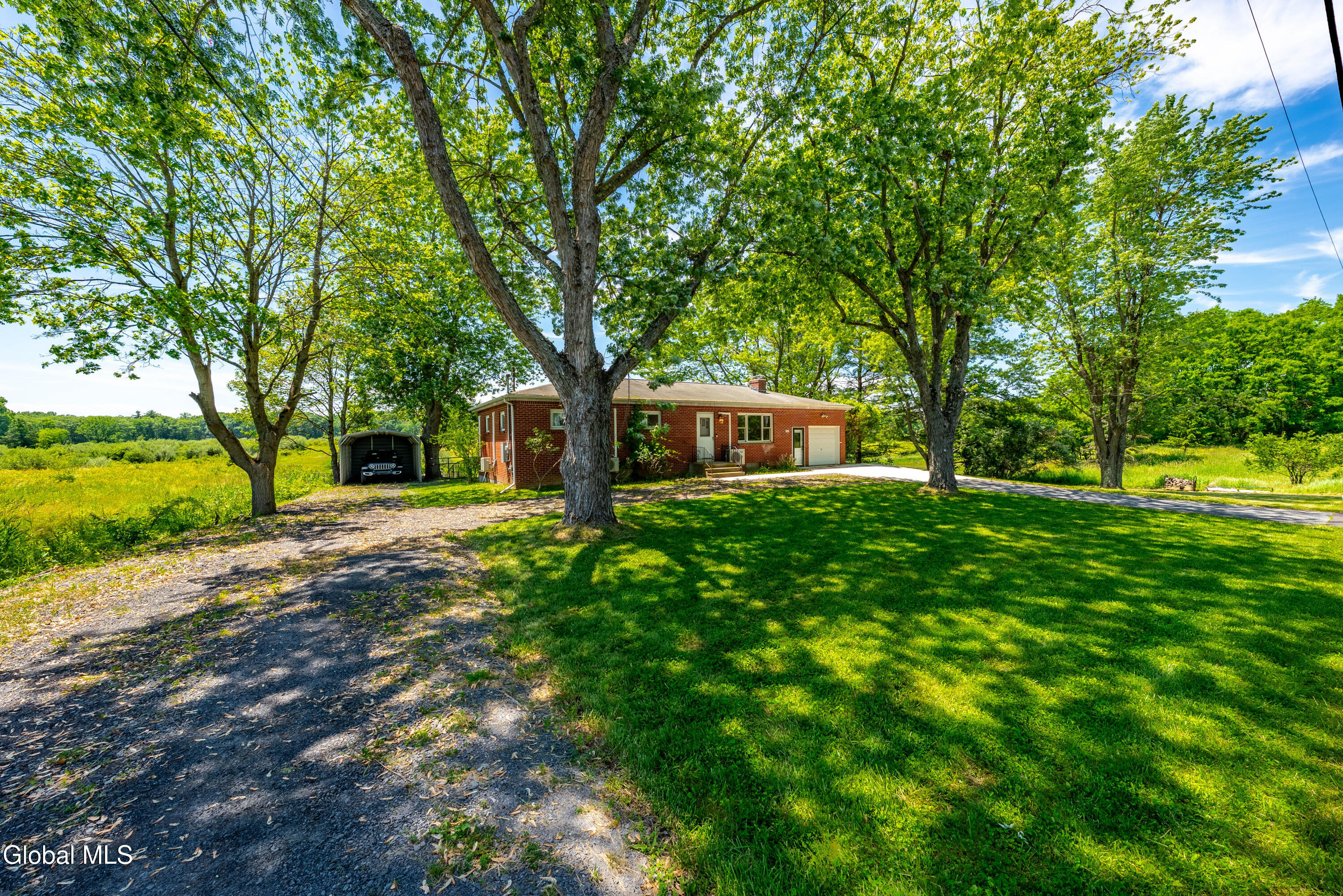 412 Font Grove Road New Scotland, NY 12159 - Photo 2 of 32 DSC09766-HDR