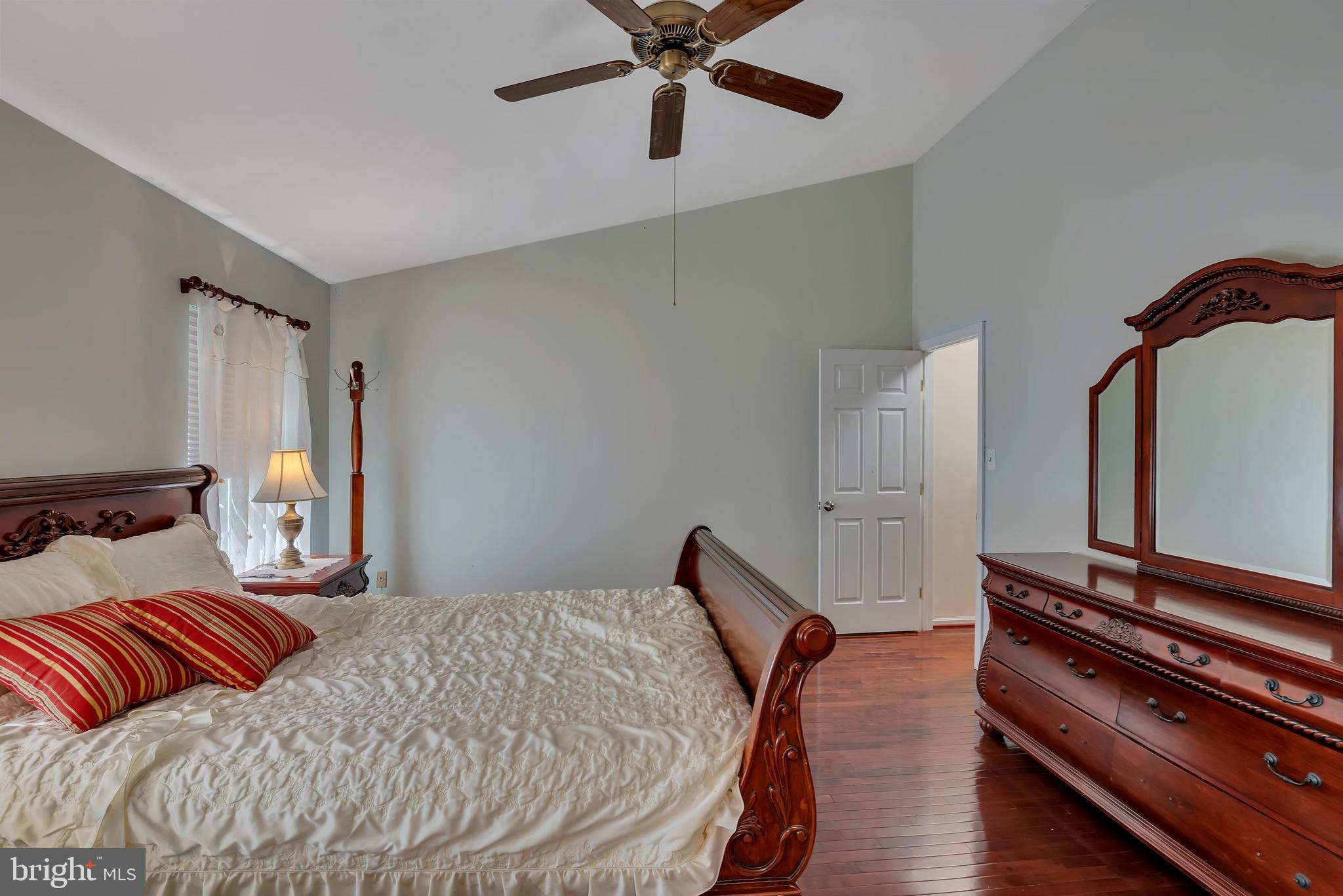 6140 Willowick Lane Springfield, VA 22152 - Photo 14 of 31 Gallery Image 14