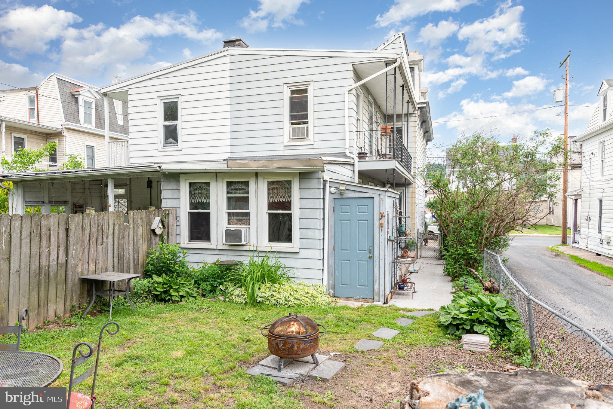 135 Lucknow Road Harrisburg, PA 17110 - Photo 25 of 27 a view of a house with backyard and sitting area
