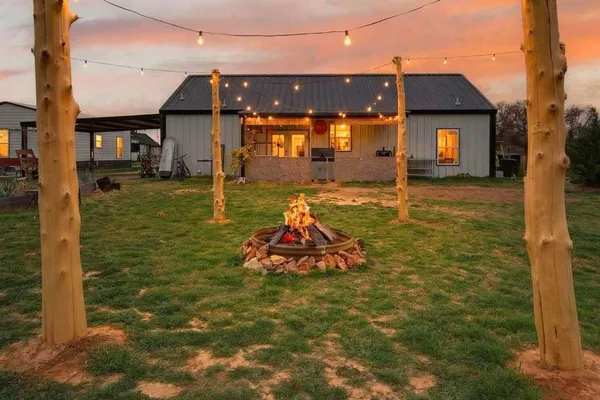 $359,900 | 2225 West J E Woody Road, Springtown, TX 76082