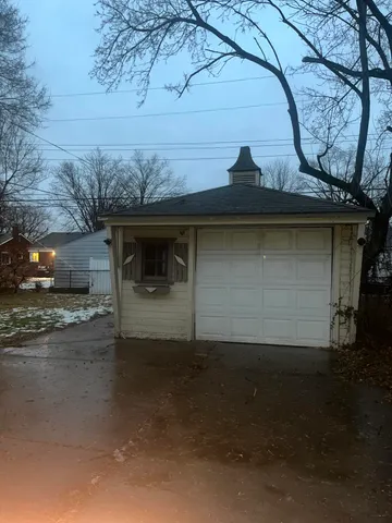 $2,000 | 12116 Columbia Avenue, Redford, MI 48239