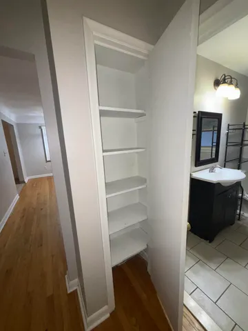 $2,000 | 12116 Columbia Avenue, Redford, MI 48239