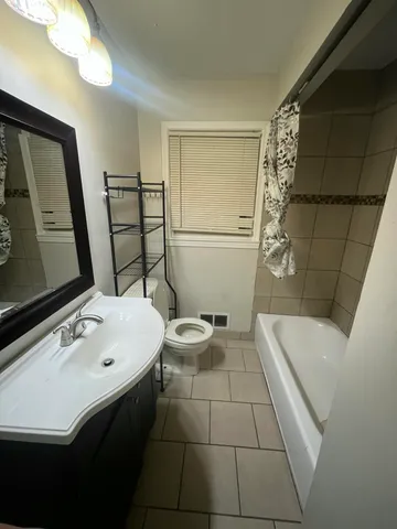 $2,000 | 12116 Columbia Avenue, Redford, MI 48239