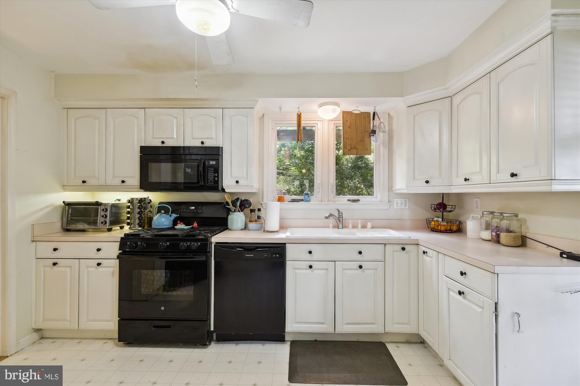 5101 Sekots Road Baltimore, MD 21207 - Photo 7 of 50 Kitchen