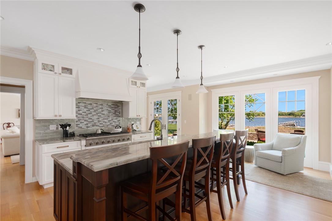 136 Adams Point Road Barrington, RI 02806 - Photo 11 of 41