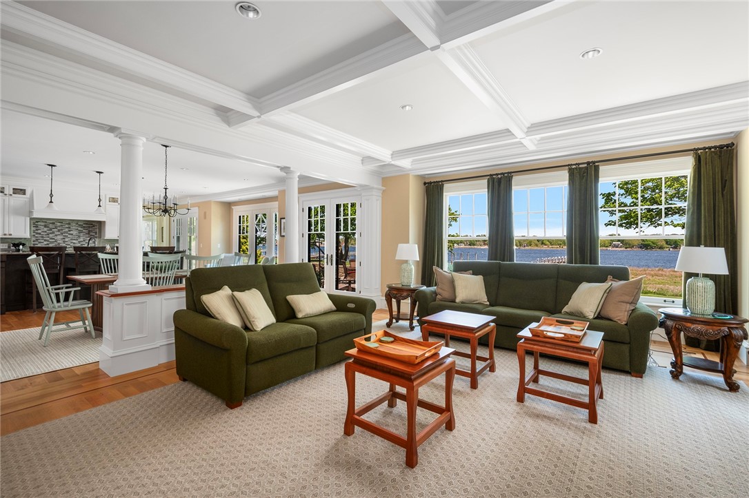 136 Adams Point Road Barrington, RI 02806 - Photo 14 of 41