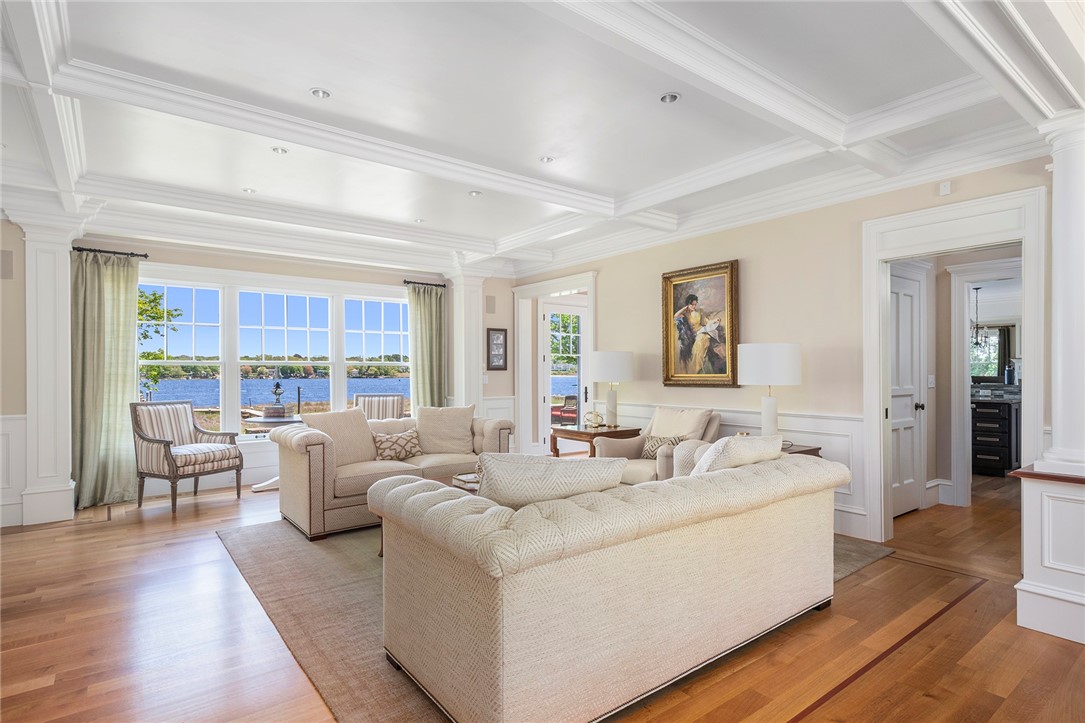 136 Adams Point Road Barrington, RI 02806 - Photo 18 of 41