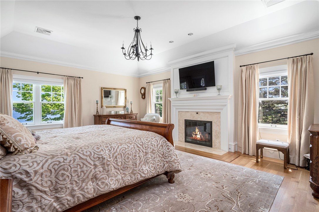 136 Adams Point Road Barrington, RI 02806 - Photo 22 of 41