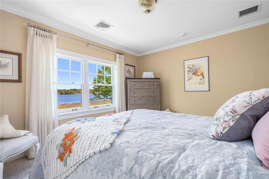 136 Adams Point Road Barrington, RI 02806 - Photo 28 of 41