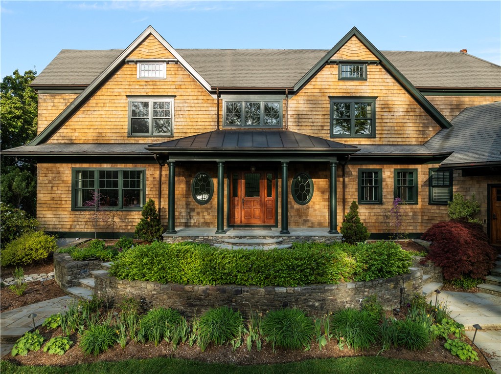 136 Adams Point Road Barrington, RI 02806 - Photo 4 of 41