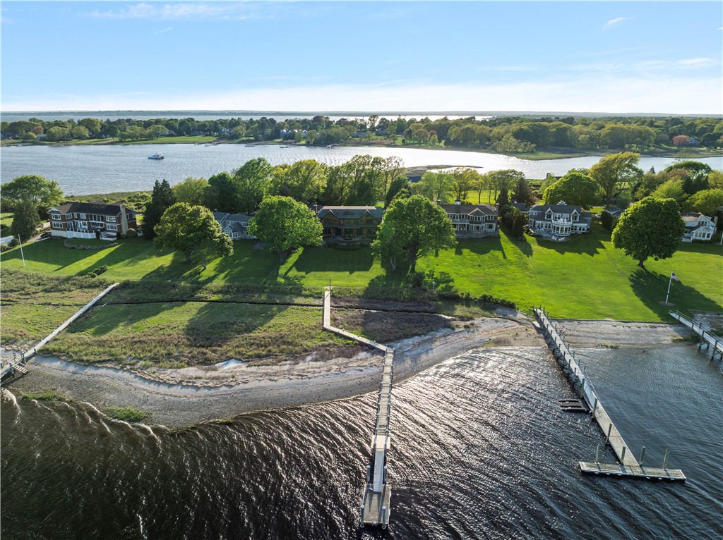 136 Adams Point Road Barrington, RI 02806 - Photo 7 of 41