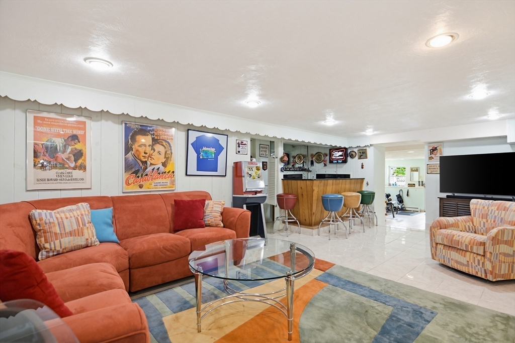 81 Brettwood Road Belmont, MA 02478 - Photo 21 of 31