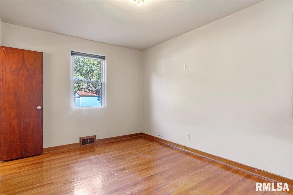 1555 West Edwards Street Springfield, IL 62704 - Photo 21 of 30 Gallery Image 21