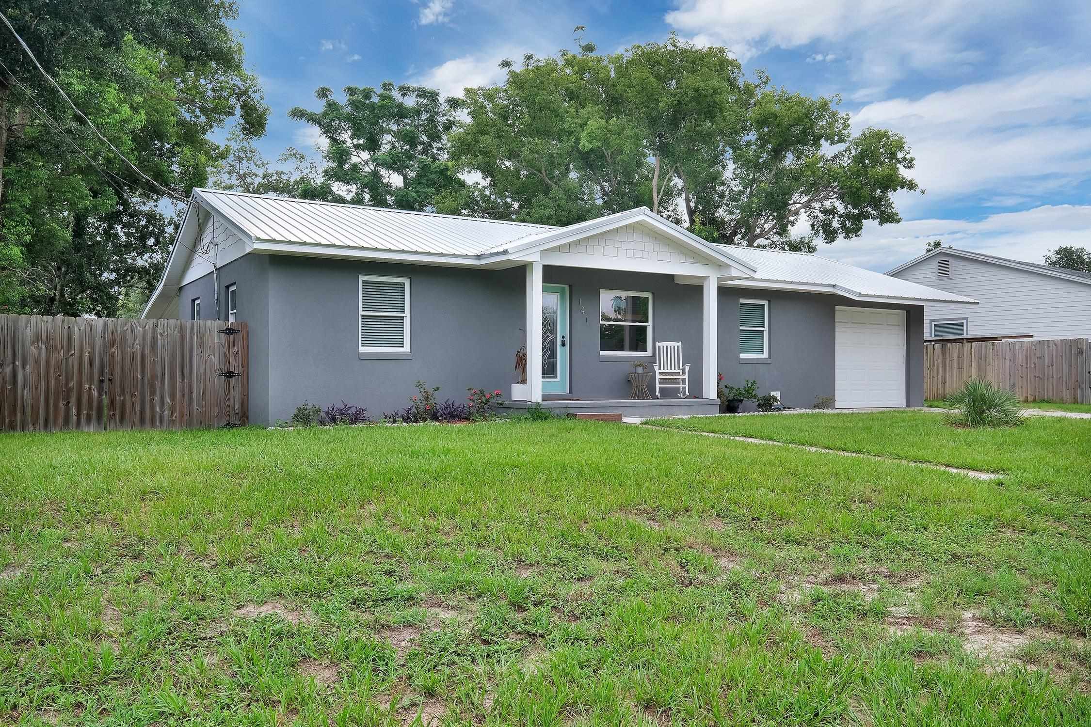 141 Argonaut Road St. Augustine, FL 32086 - Photo 2 of 27 a front view of house with yard and green space