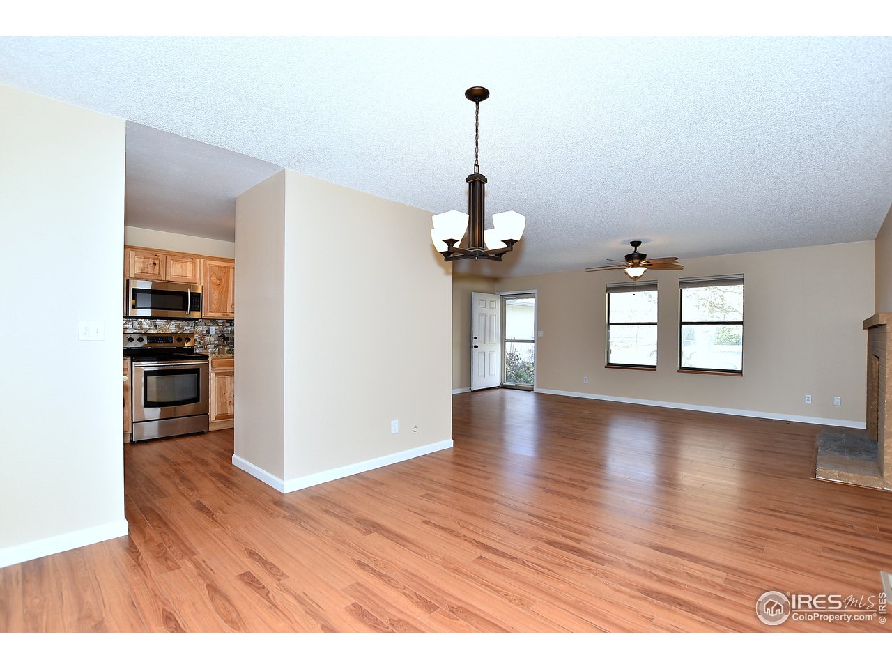 1402 Wildwood Road Fort Collins, CO 80521 - Photo 7 of 26 Dining area