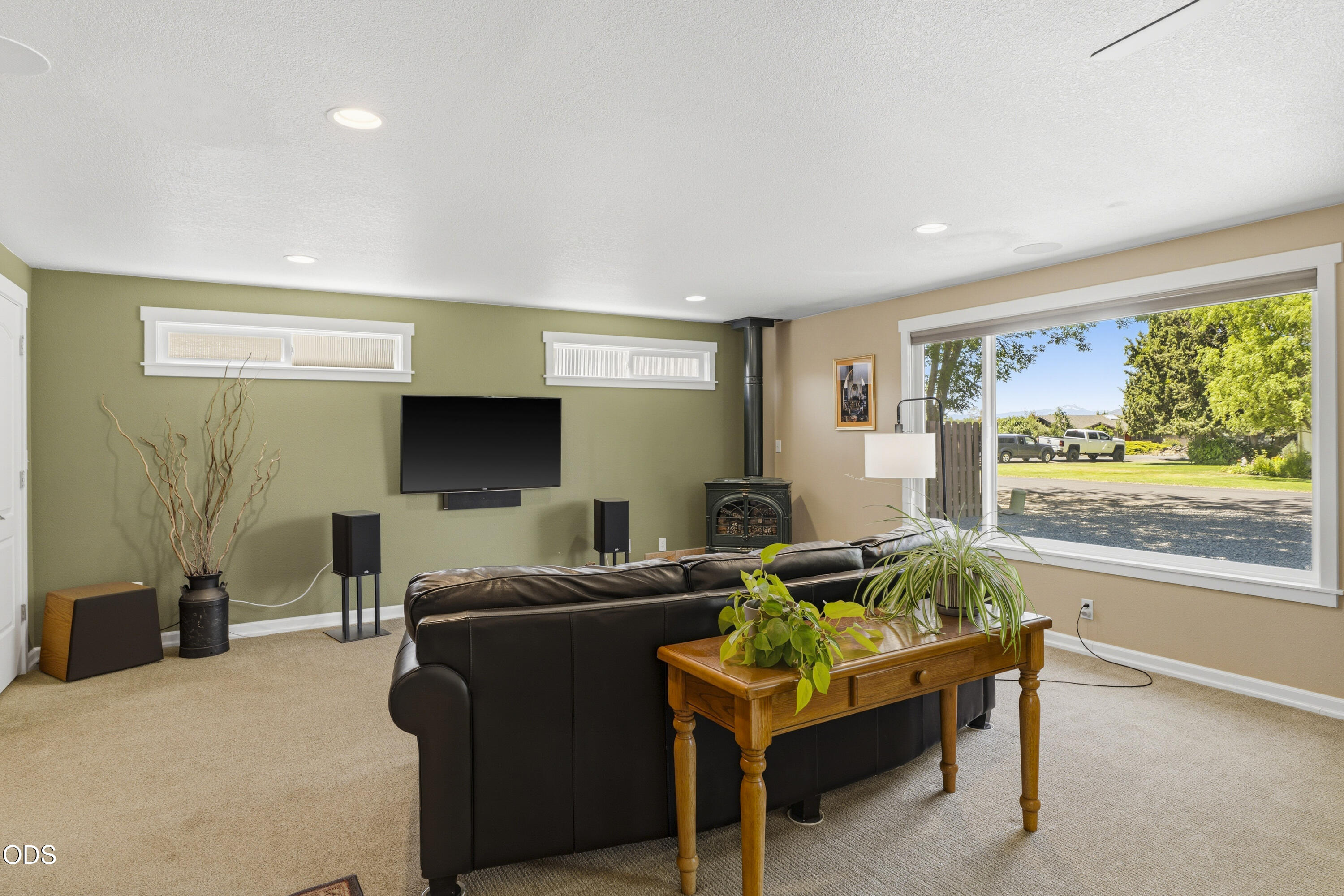 2108 Northwest 13th Street Redmond, OR 97756 - Photo 17 of 43