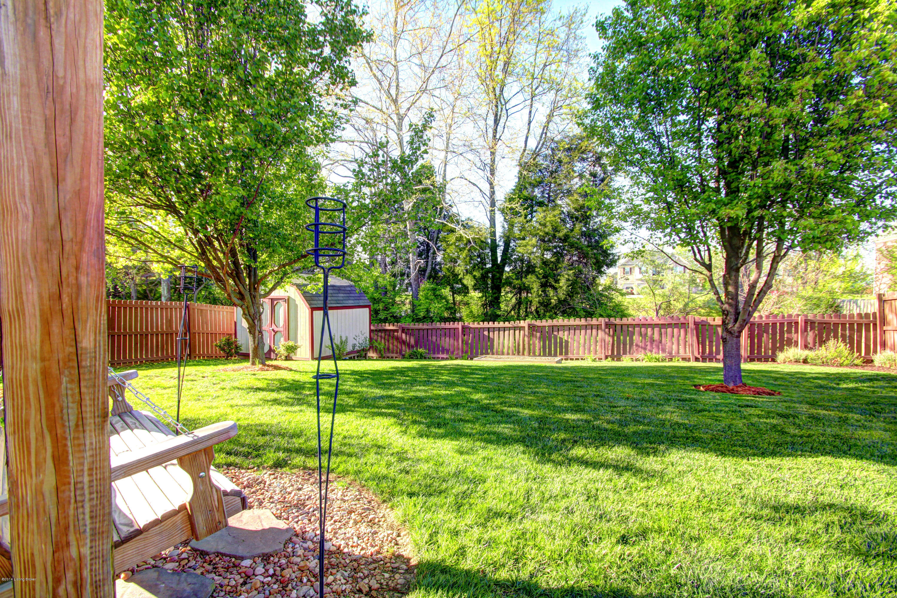 7233 Quindero Run Road Louisville, KY 40228 - Photo 22 of 36 Backyard