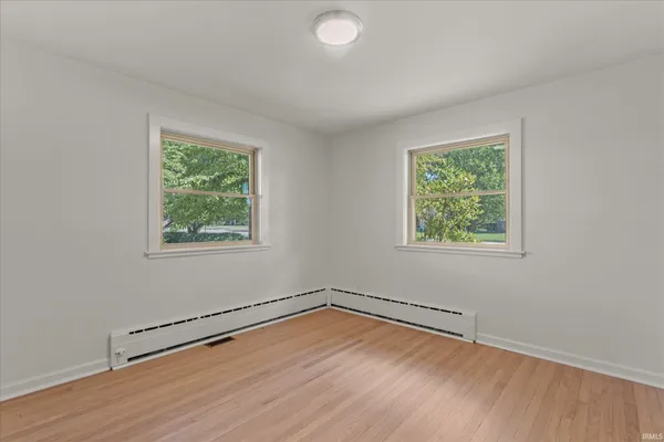 $4,500 | 2121 East Madison Street, South Bend, IN 46617