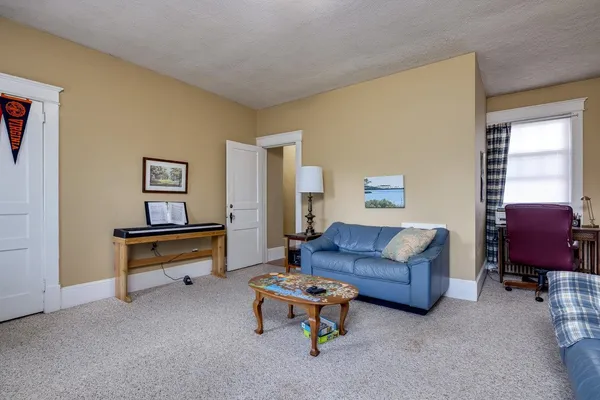 $1,700 | 291 B Newman Avenue, Harrisonburg, VA 22801