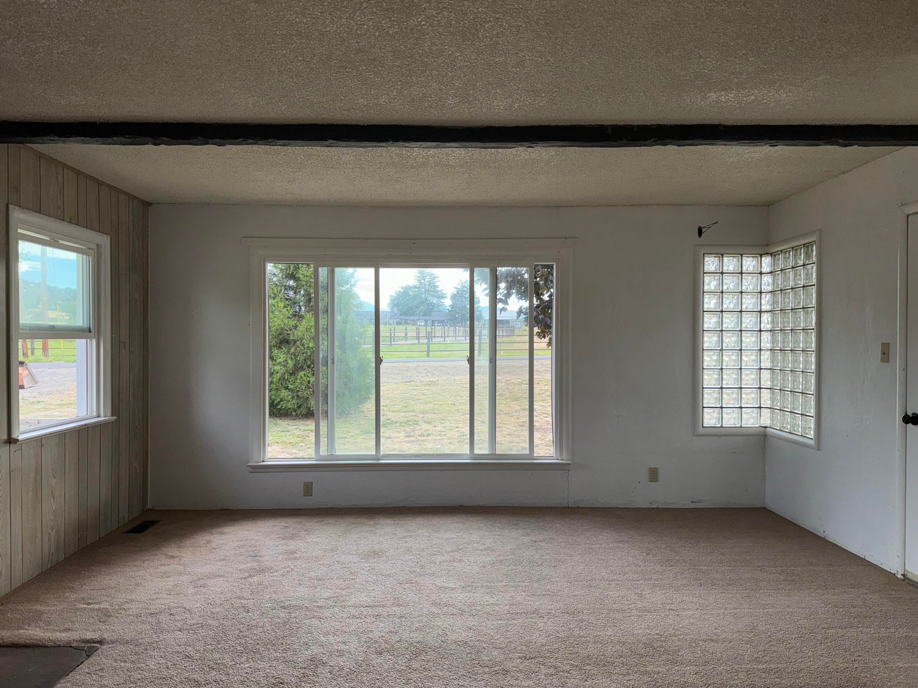 2977 Coker Butte Road Medford, OR 97504 - Photo 23 of 57 IMG_6442