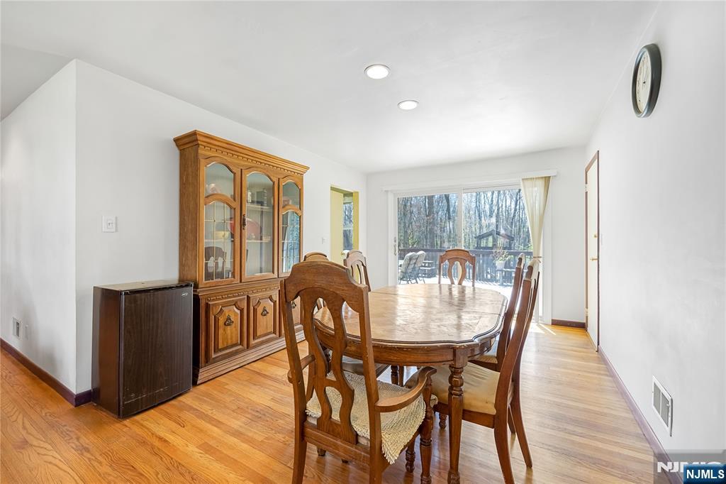 11 Sunset Road Demarest, NJ 07627 - Photo 11 of 44