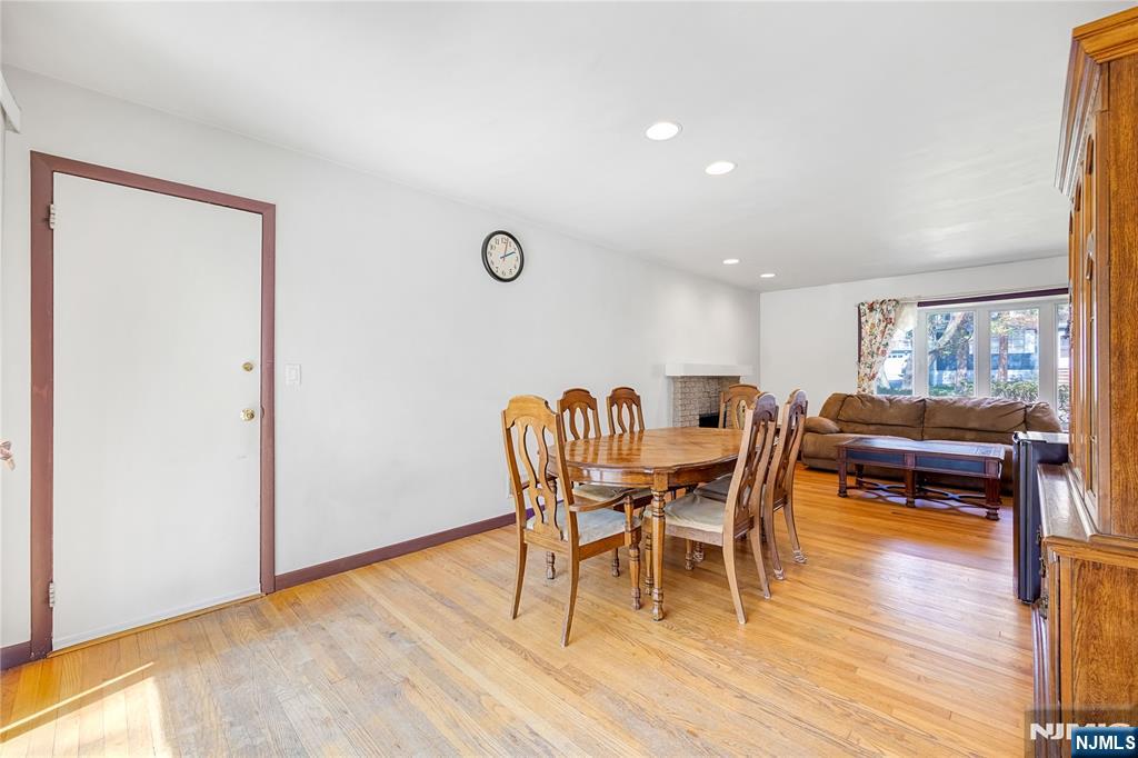 11 Sunset Road Demarest, NJ 07627 - Photo 12 of 44