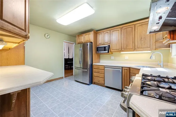 $1,100,000 | 11 Sunset Road, Demarest, NJ 07627