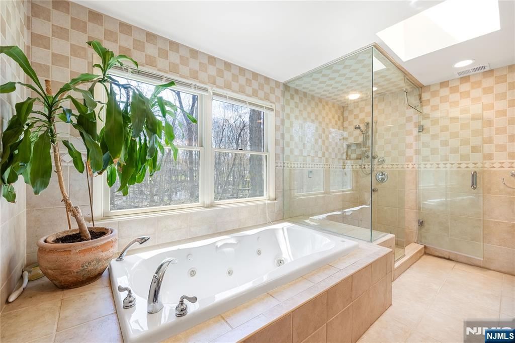 11 Sunset Road Demarest, NJ 07627 - Photo 21 of 44