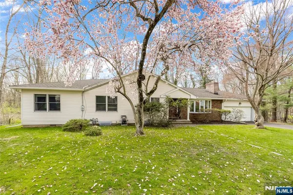 $1,100,000 | 11 Sunset Road, Demarest, NJ 07627