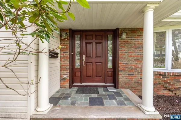 $1,100,000 | 11 Sunset Road, Demarest, NJ 07627