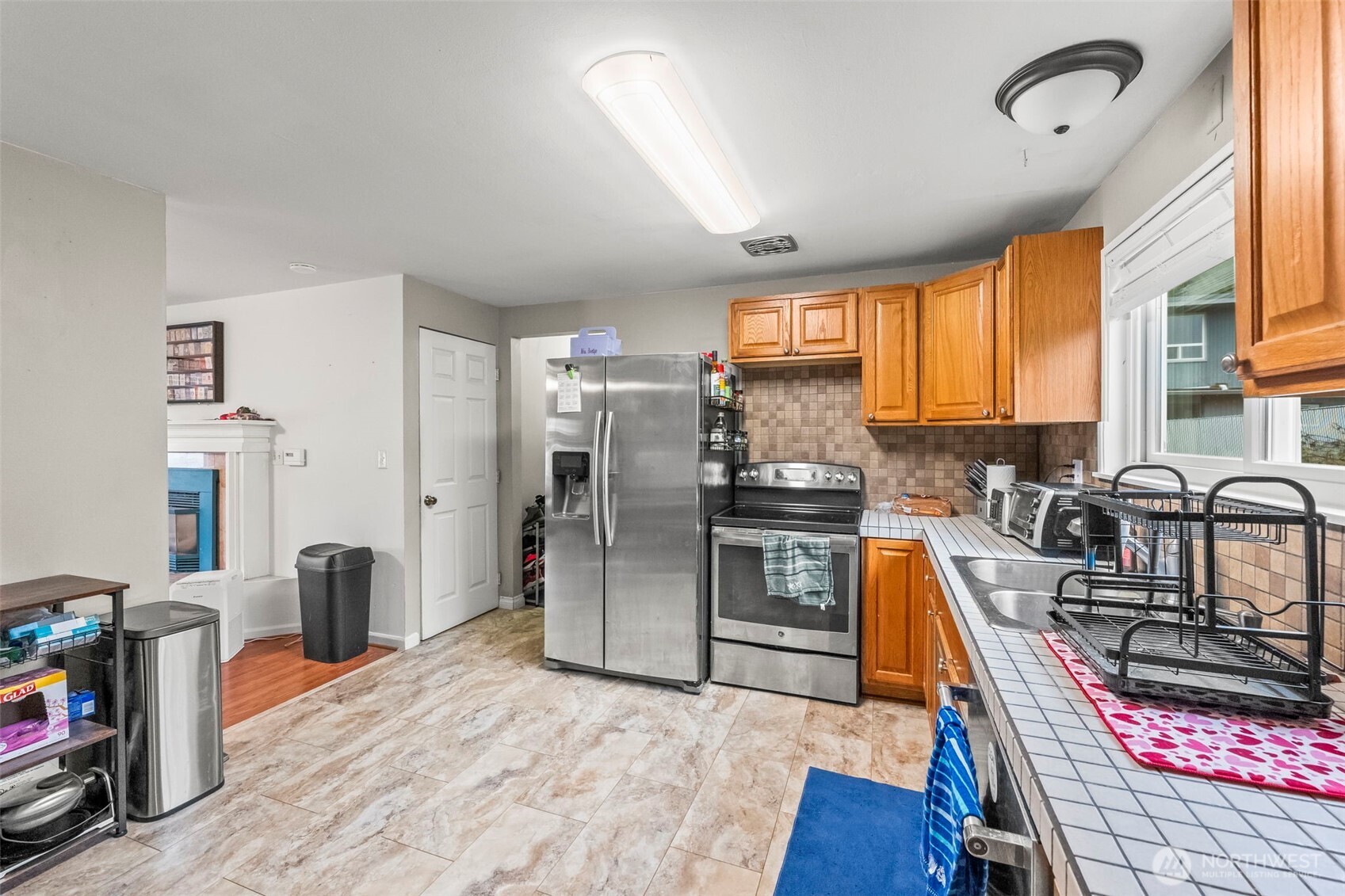 3514 Parker Lane Bremerton, WA 98310 - Photo 13 of 32