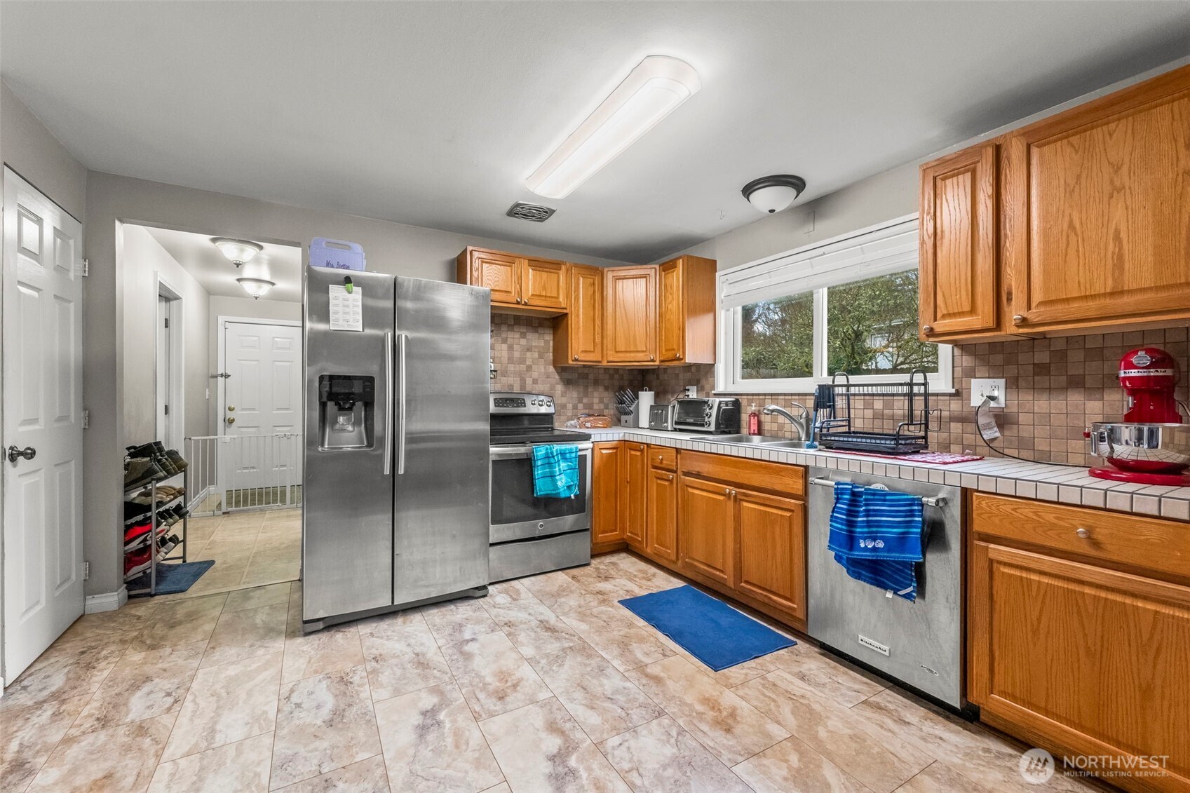 3514 Parker Lane Bremerton, WA 98310 - Photo 14 of 32