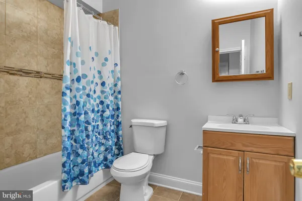 $4,600 | 22855 Oakgrove Road, Sterling, VA 20166